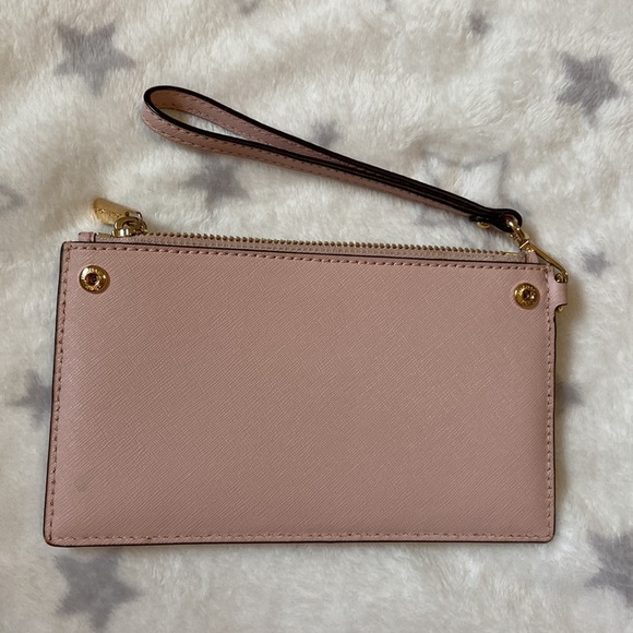 Michael Kors crossbody Wallet on the Chains/ clutch - Picture 9 of 14